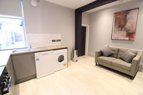 Co-Operative Street, Derby DE23, Room to rent