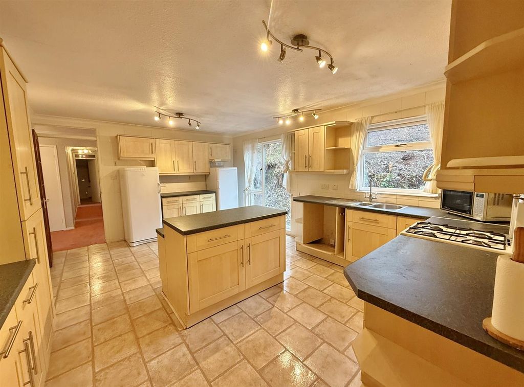 Additional image 24 of 5 bed detached bungalow for saleAnnerleigh, Alma Road, Brodick, Isle Of Arran KA27