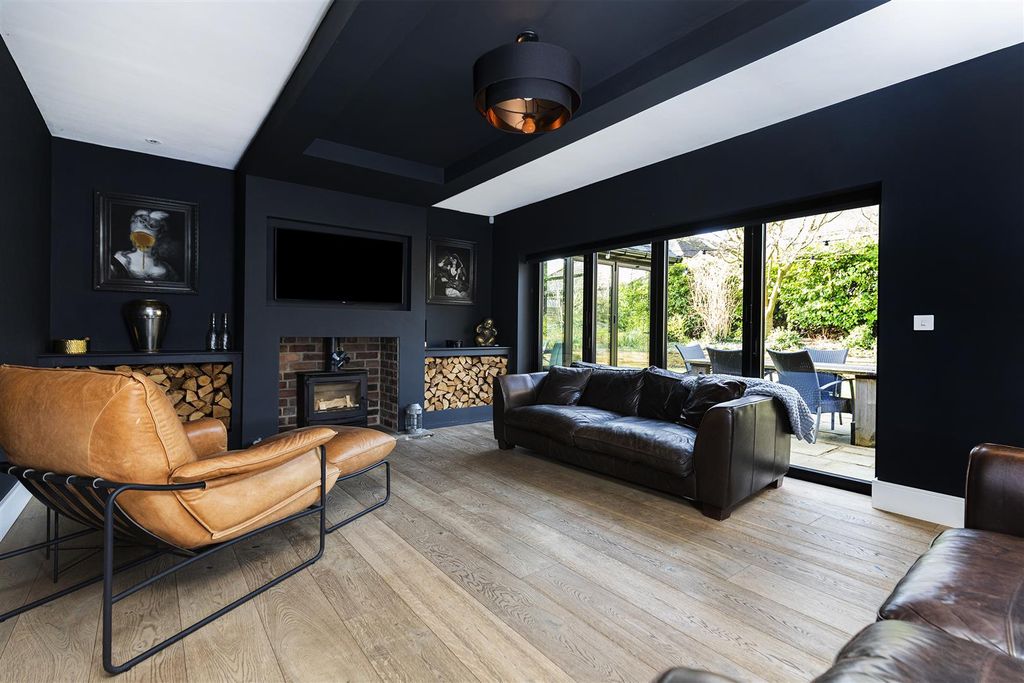 Additional image 7 of 4 bed detached house for saleOakfield Road, Birkby, Huddersfield HD2