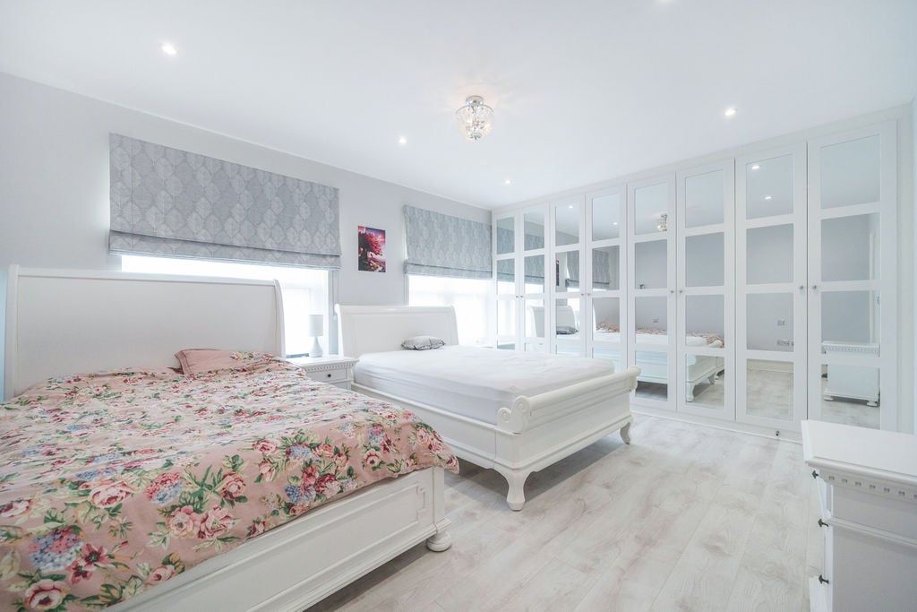 Additional image 9 of 6 bed detached house for saleNorthumberland Walk, Richings Park SL0