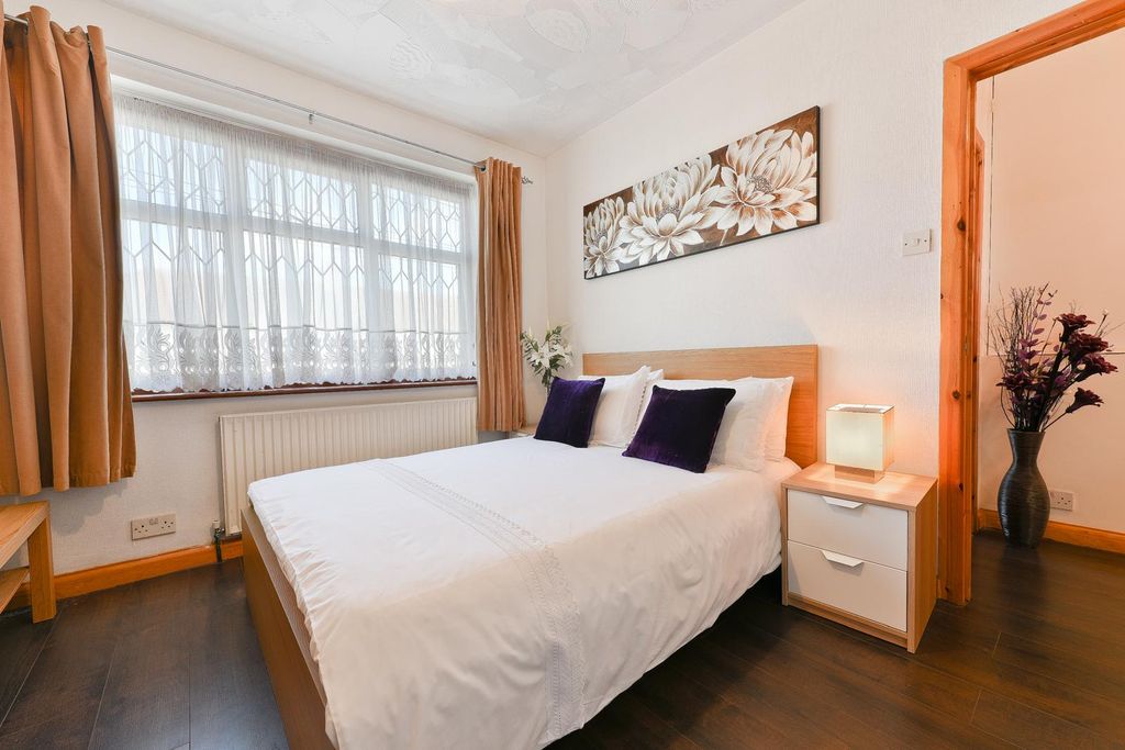 Additional image 23 of 7 bed block of flats for saleHampton Road, Ilford IG1