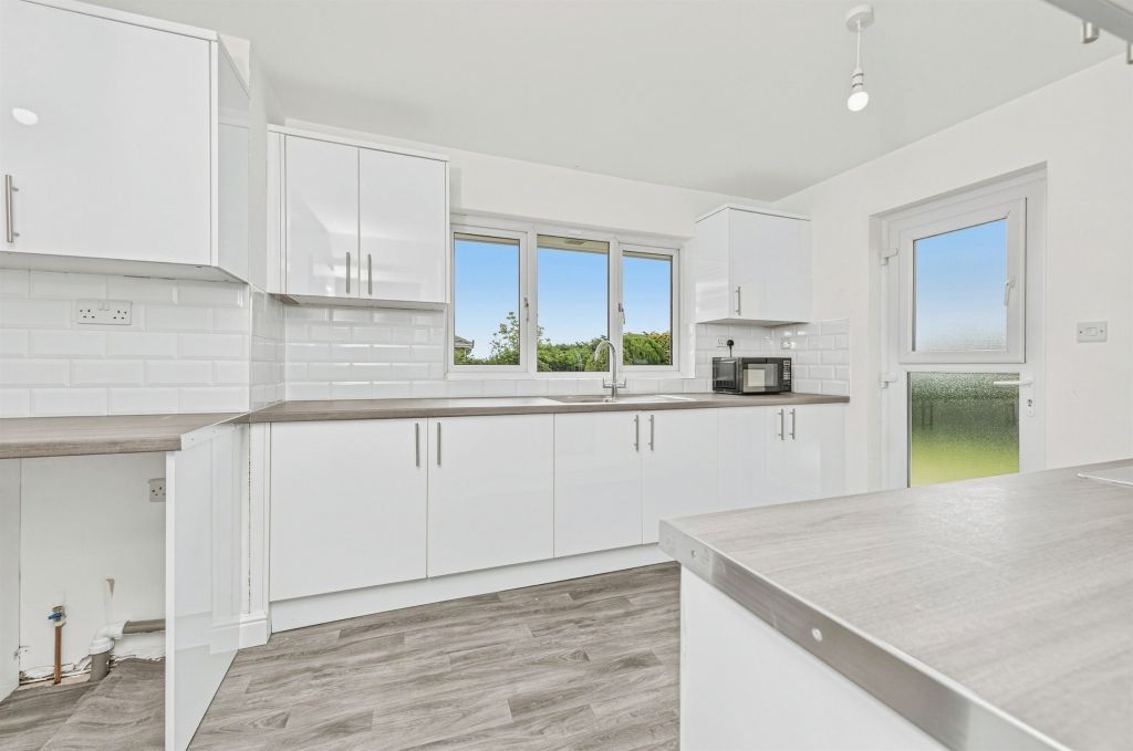 Additional image 12 of 5 bed detached bungalow for saleThe Ghyll, Fixby, Huddersfield HD2