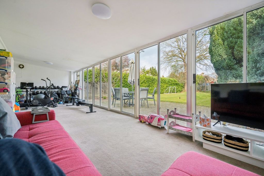 Additional image 4 of 4 bed detached house for saleWellesley Avenue, Iver SL0