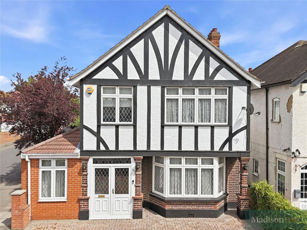 Additional image 37 of 4 bed detached house for saleWoodford Avenue, Ilford IG2