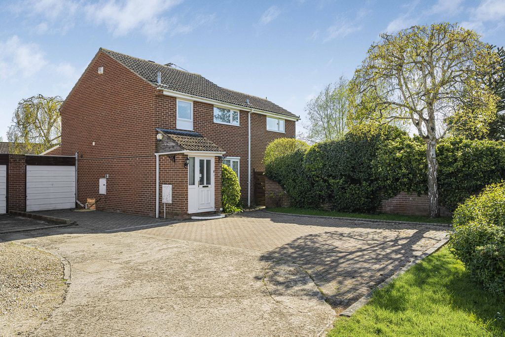 4 bed detached house for saleCherry Close, Kidlington OX5