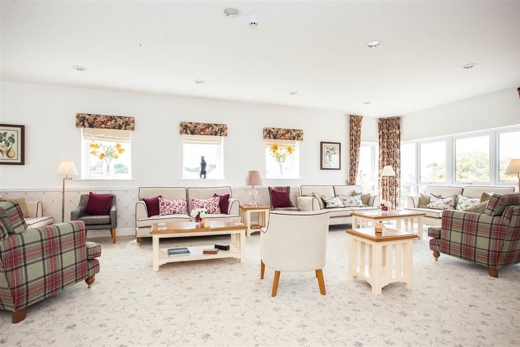 Additional image 15 of 1 bed flat for saleElm Tree Court, High Street, Huntingdon PE29