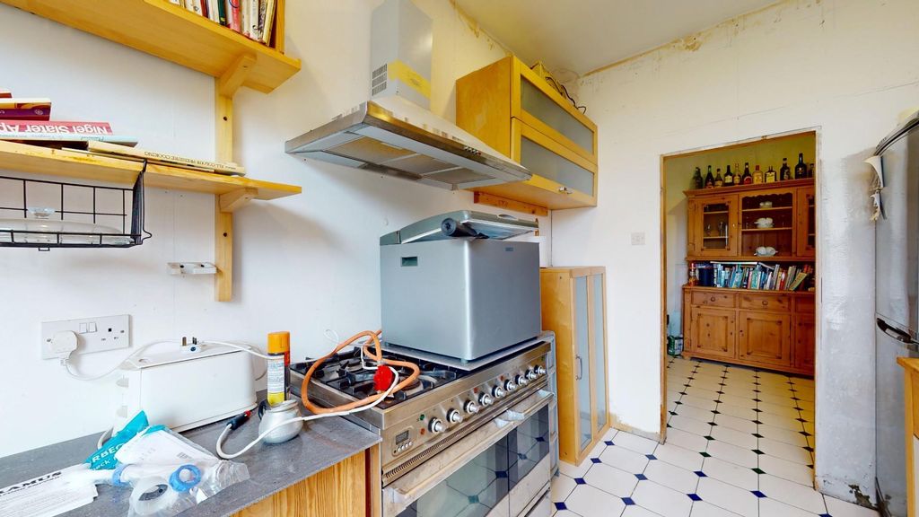 Additional image 5 of 2 bed flat for saleCrossbeck Road, Ilkley LS29