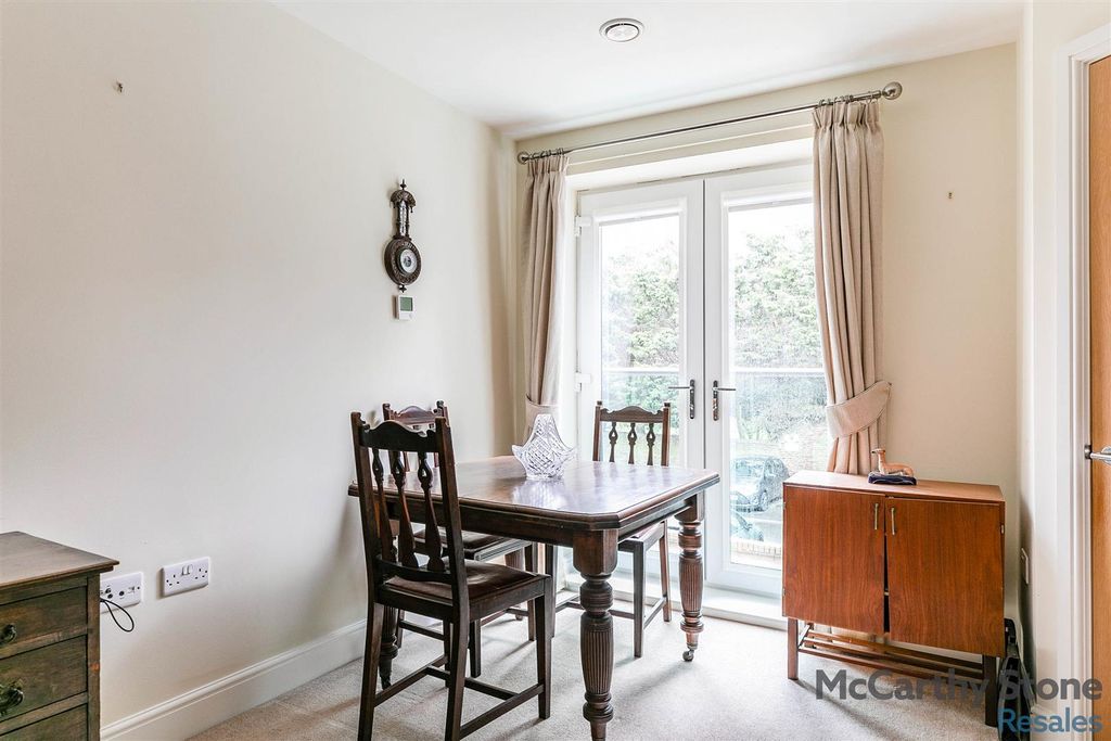 Additional image 4 of 1 bed flat for saleElm Tree Court, High Street, Huntingdon PE29