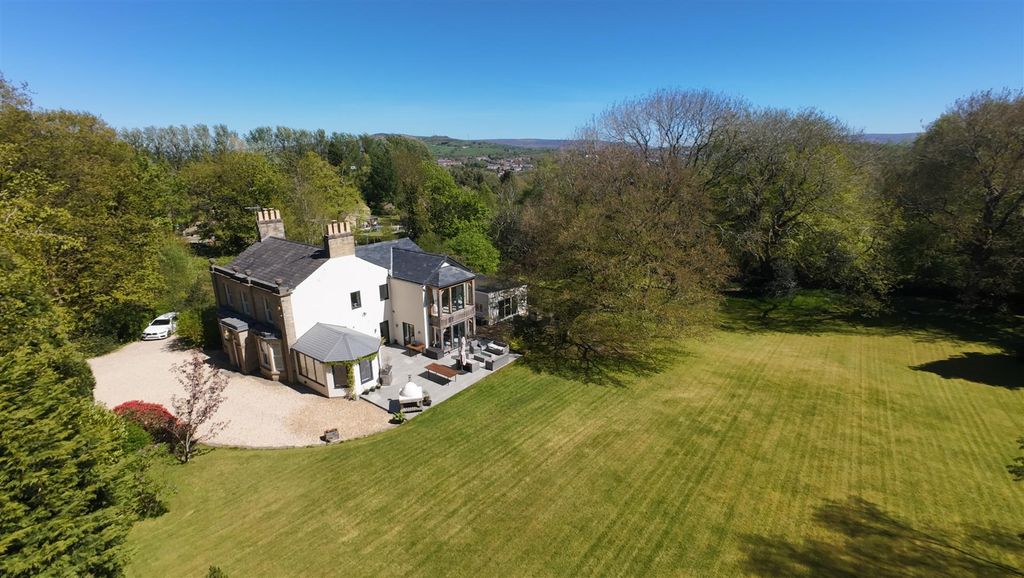 Additional image 4 of 5 bed detached house for saleGreen Lane, Gee Cross, Hyde SK14