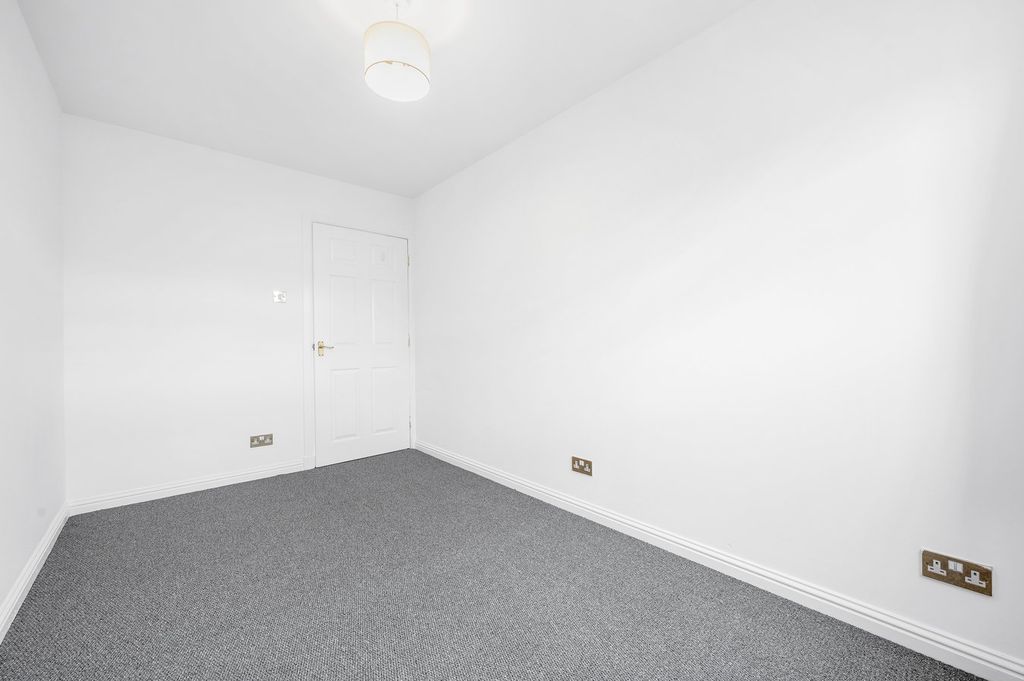 Additional image 14 of 2 bed flat for saleKing Street, Inverkeithing KY11