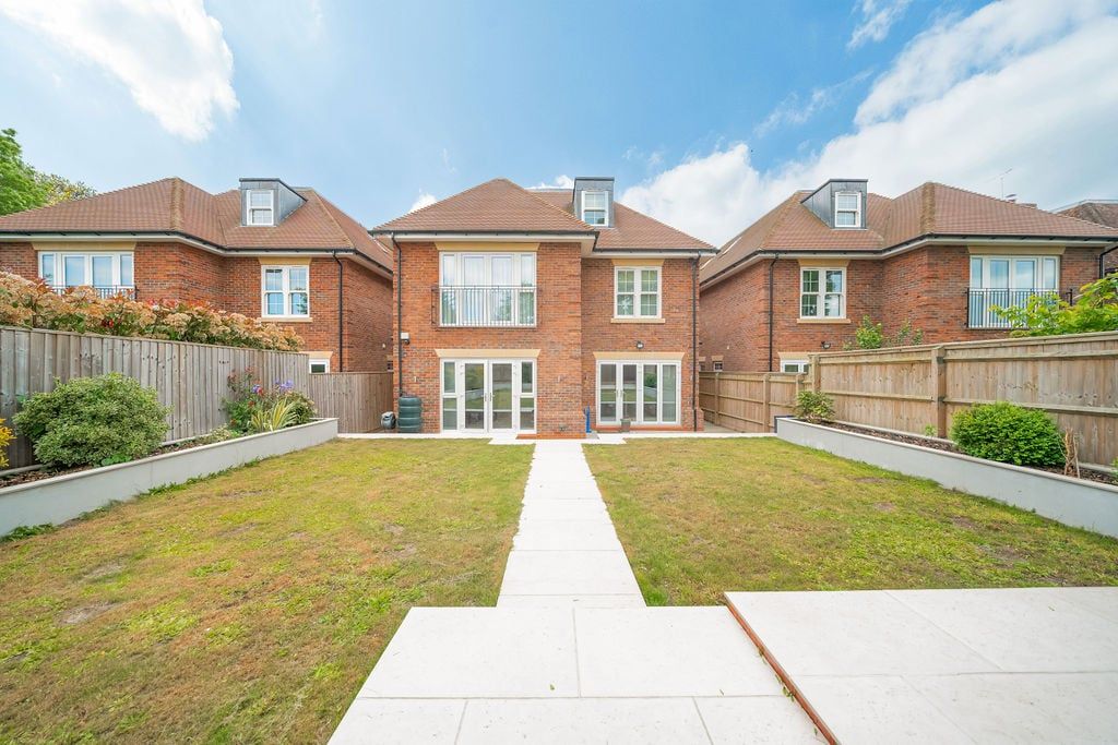 Additional image 27 of 6 bed detached house for saleNorthumberland Walk, Richings Park SL0