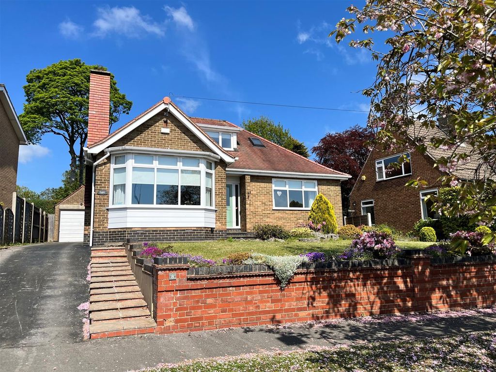 3 bed detached house for saleBraids Walk, Kirk Ella, Hull HU10
