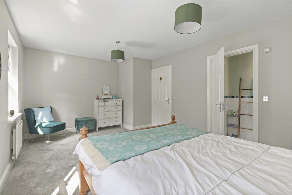 Additional image 28 of 5 bed property for saleCollege Drive, Ilkley LS29