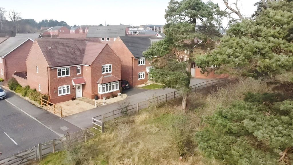 Additional image 2 of 5 bed detached house for saleCrosbie Grove, Silverwoods, Kidderminster DY11