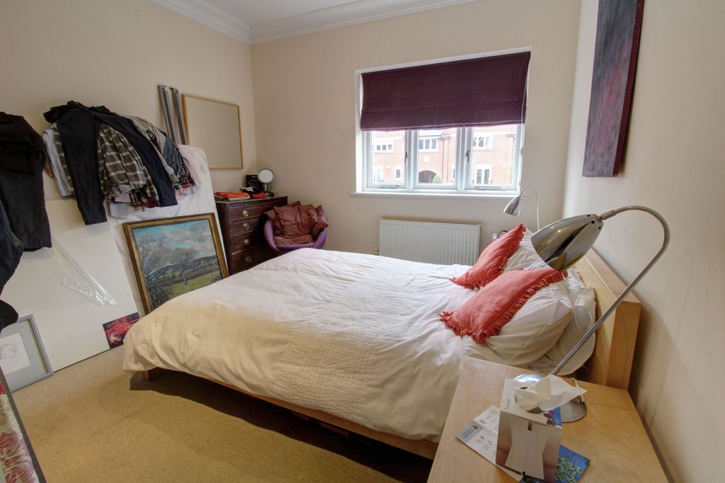 Additional image 10 of 3 bed flat for saleDevereaux Court, Ipswich IP4
