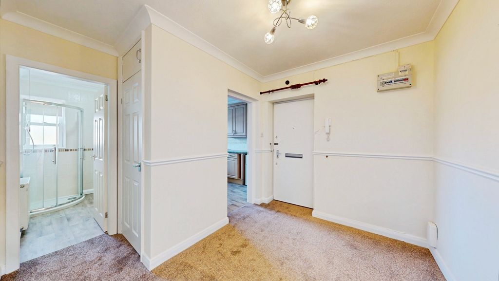 Additional image 7 of 2 bed flat for saleCastle Gate, Ilkley LS29