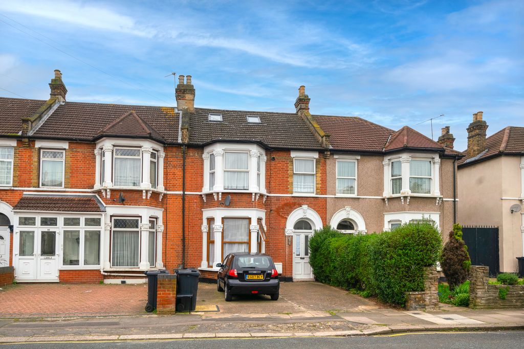 4 bed flat for saleGreen Lane, Ilford, Essex IG3