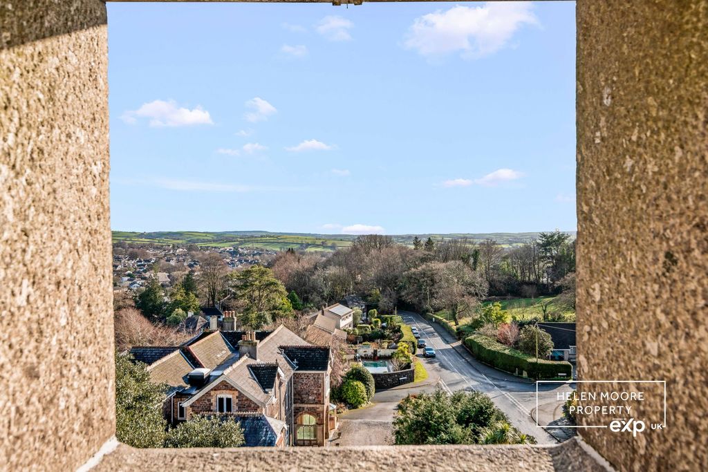Additional image 8 of 3 bed penthouse for saleTremarran Court, Crescent Road, Ivybridge, Devon PL21
