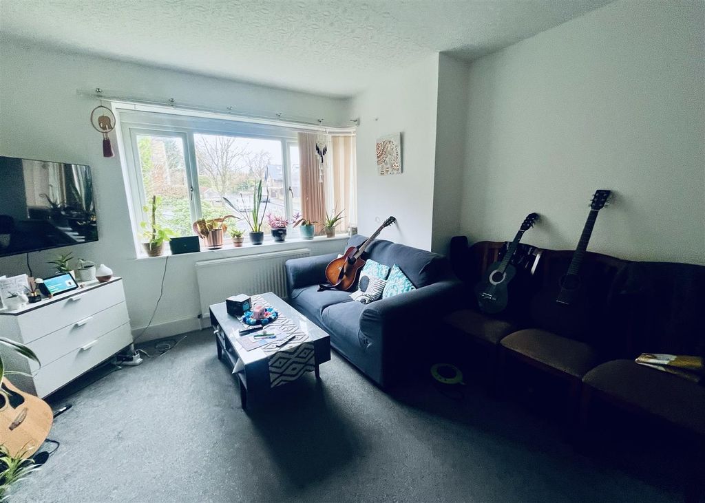 Additional image 7 of 2 bed flat for saleVernon Avenue, Huddersfield HD1