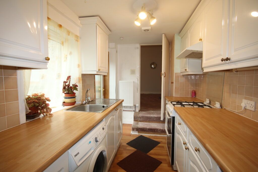 Additional image 6 of 4 bed detached bungalow for sale9 Wyndham Park, Rothesay PA20