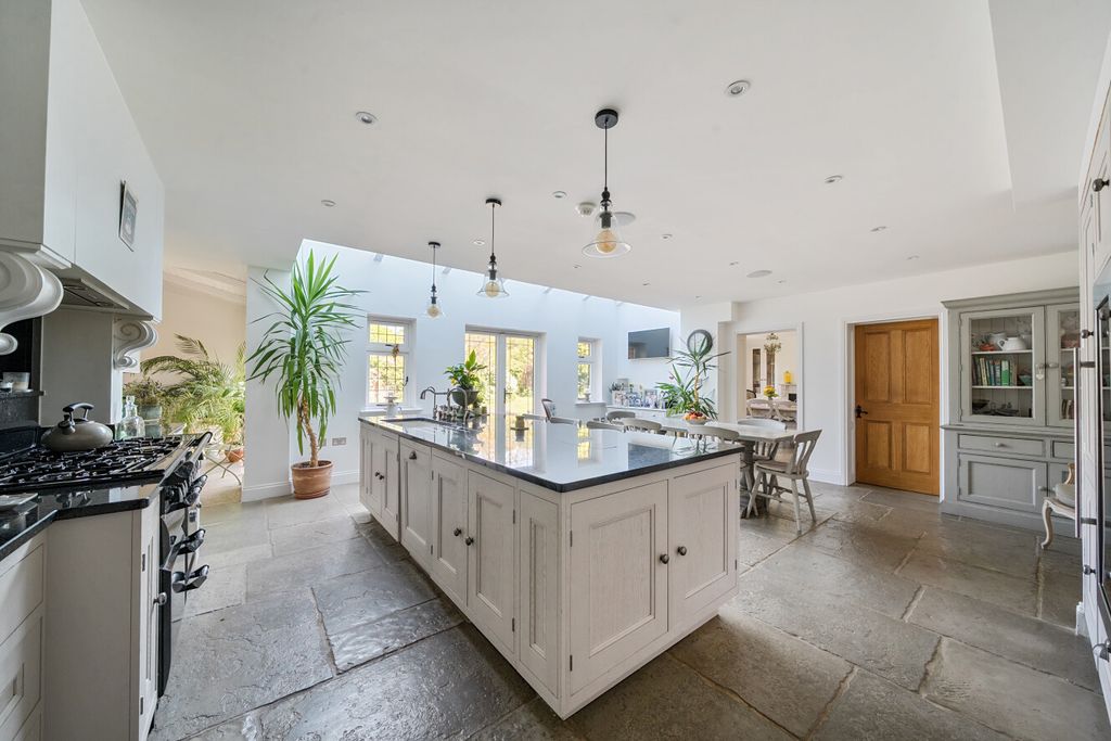 Additional image 7 of 5 bed detached house for saleGreys Park Close, Keston, Kent BR2