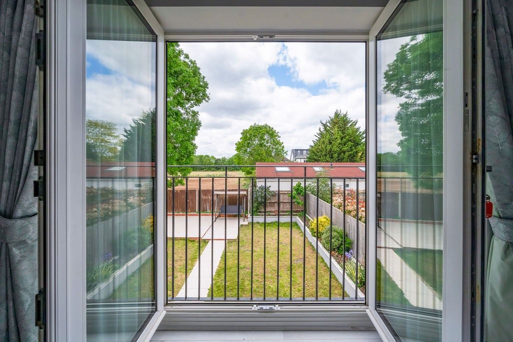 Additional image 14 of 6 bed detached house for saleNorthumberland Walk, Richings Park SL0