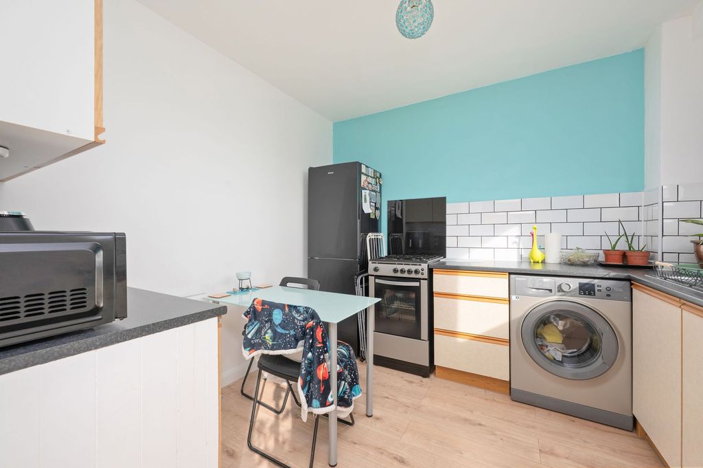 Additional image 8 of 1 bed flat for saleBack'oyards, Inverkeithing KY11