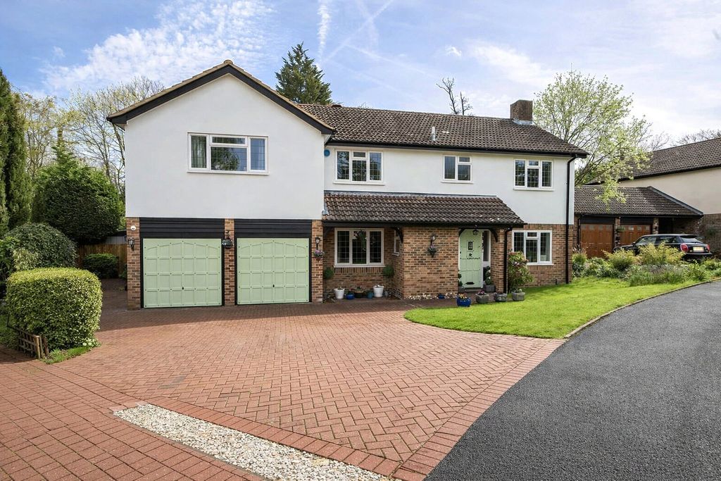 5 bed detached house for saleHassock Wood, Keston BR2