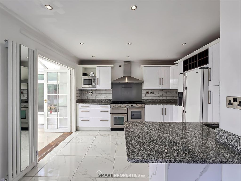 Additional image 10 of 5 bed detached house for saleGreenroyd Croft, Huddersfield HD2