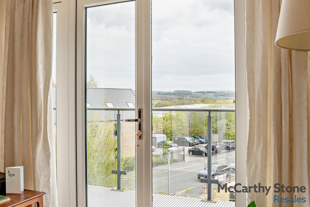 Additional image 24 of 2 bed flat for saleChesterton Court, Railway Road, Ilkley LS29