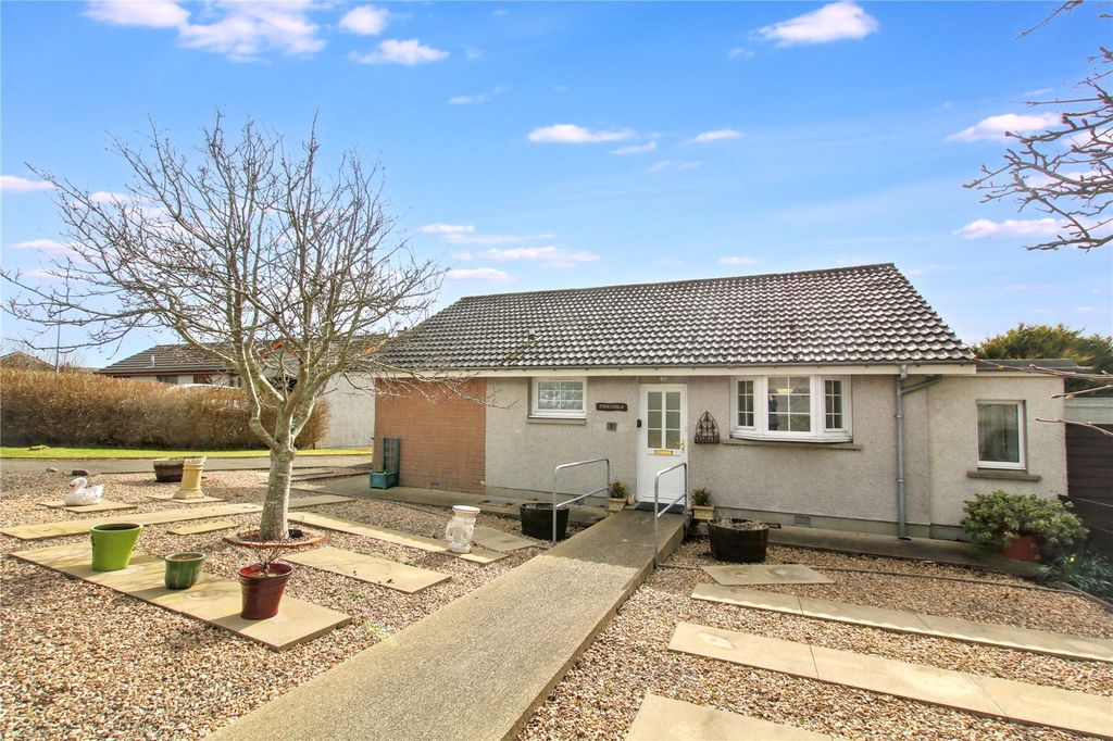3 bed bungalow for saleStrathisla, Papdale Place, Kirkwall KW15