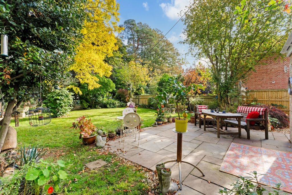 Additional image 14 of 3 bed detached house for salePriory Road, Hungerford RG17