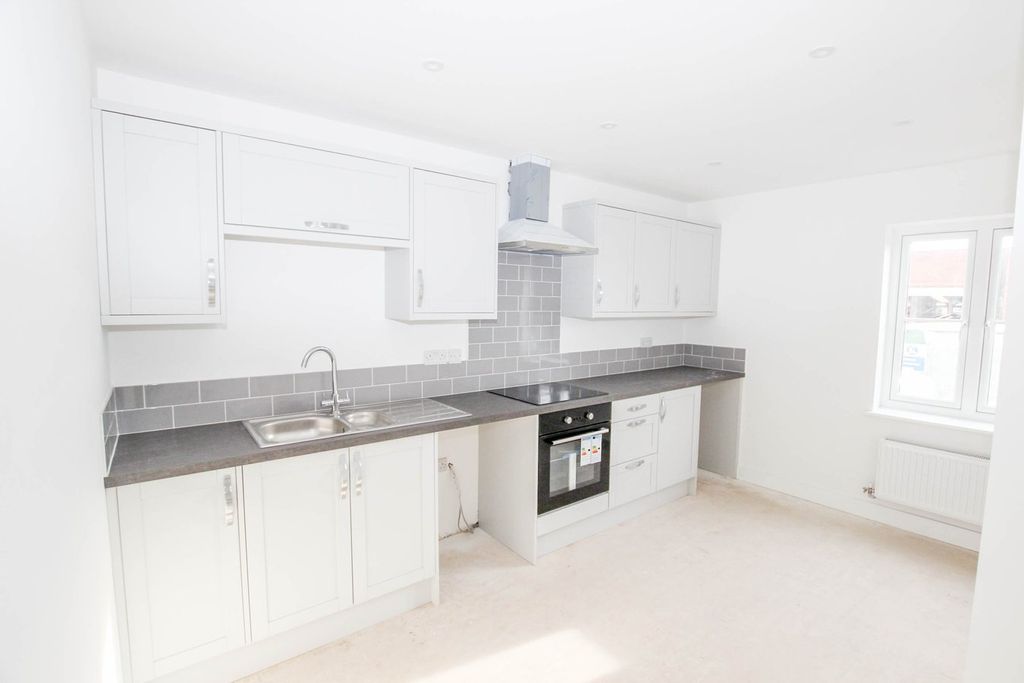 2 bed flat for saleOld Sunway, King's Lynn PE30 photo 2