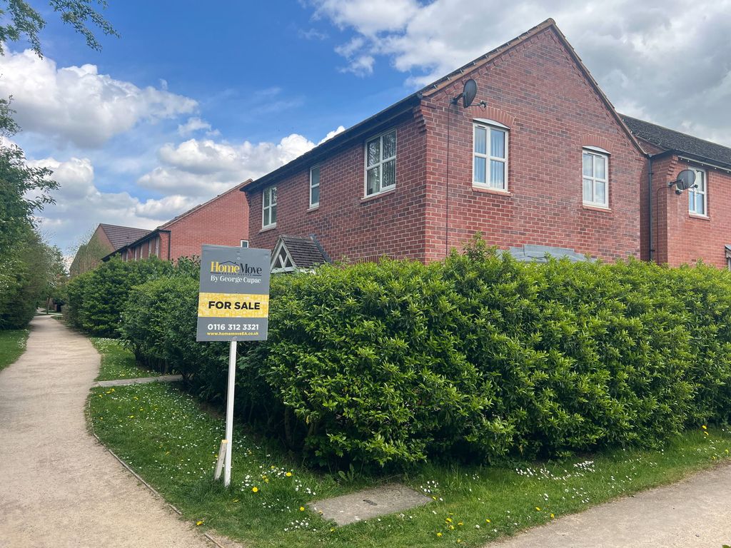 3 bed detached house for saleOtter Close, Ibstock, Leicestershire LE67