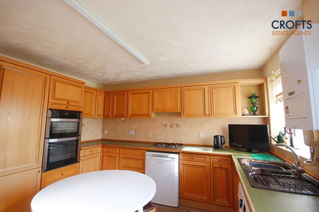 Additional image 4 of 3 bed detached bungalow for saleClyfton Crescent, Immingham DN40