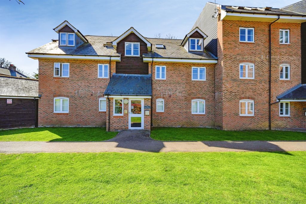 Additional image 7 of 2 bed flat for saleWharf Way, Hunton Bridge, Kings Langley WD4