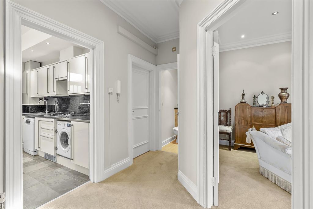 Additional image 15 of 3 bed flat for saleThe Grove, Ilkley LS29