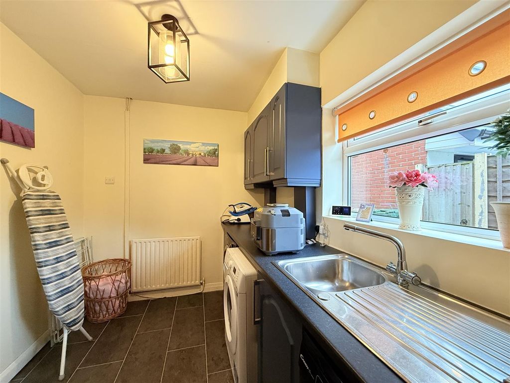 Additional image 7 of 3 bed semi-detached house for saleCharlton Avenue, Newton, Hyde SK14
