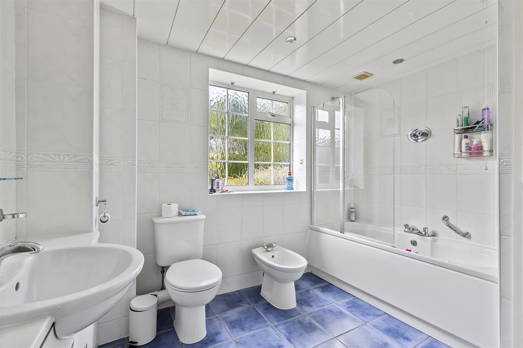 Additional image 13 of 4 bed detached house for saleWoodroyd Gardens, Ilkley LS29