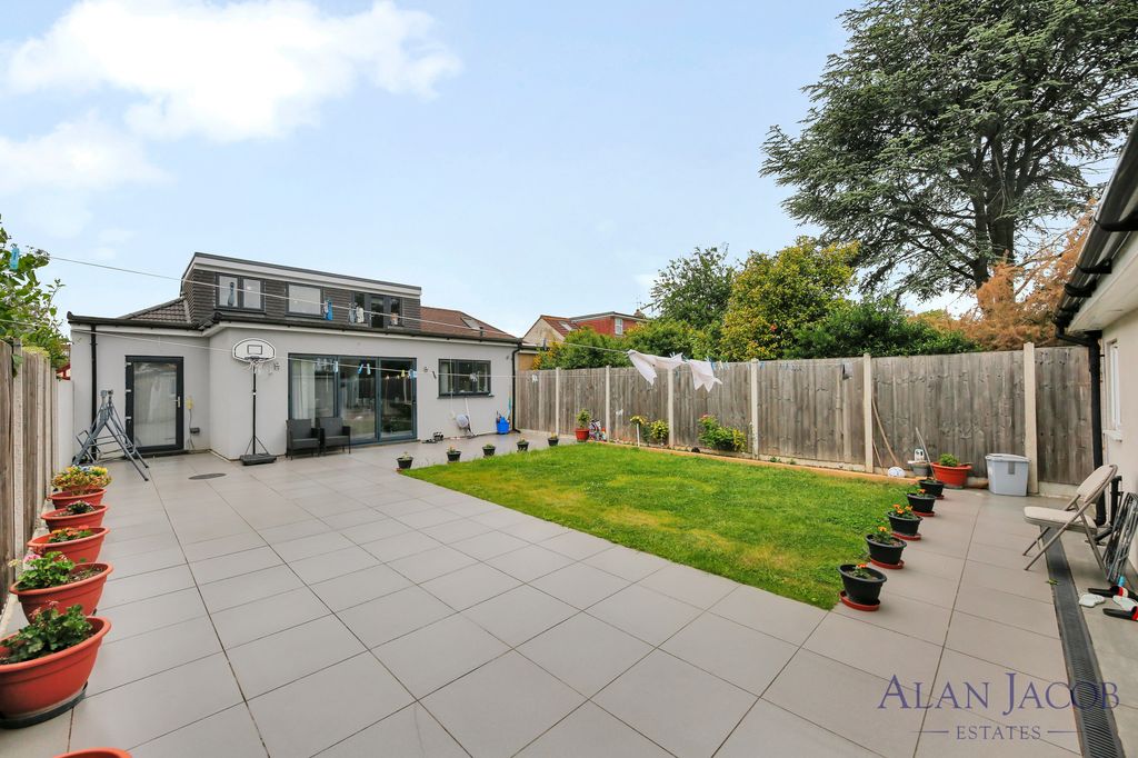 Additional image 39 of 5 bed bungalow for saleJerningham Avenue, Clayhall IG5