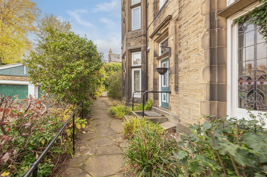 Additional image 54 of 6 bed semi-detached house for salePark Drive, Huddersfield HD1