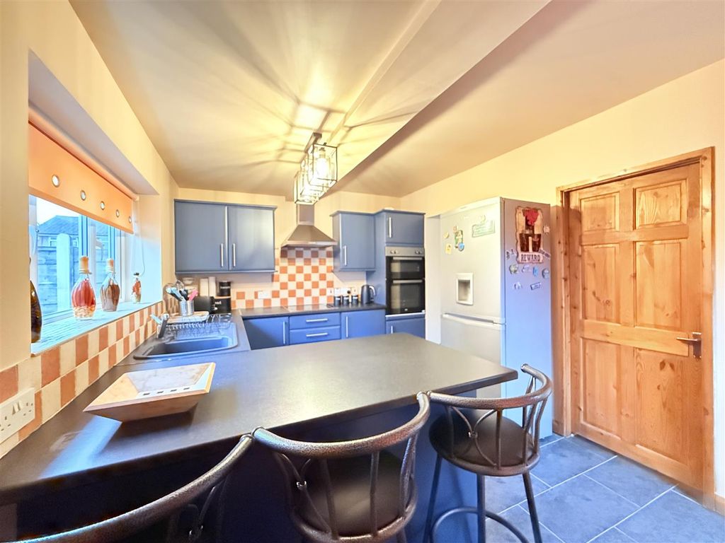 Additional image 3 of 3 bed semi-detached house for saleCharlton Avenue, Newton, Hyde SK14