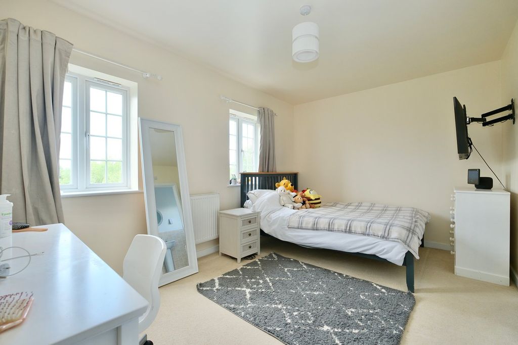 Additional image 17 of 6 bed detached house for saleJarwood Walk, Godmanchester, Huntingdon PE29