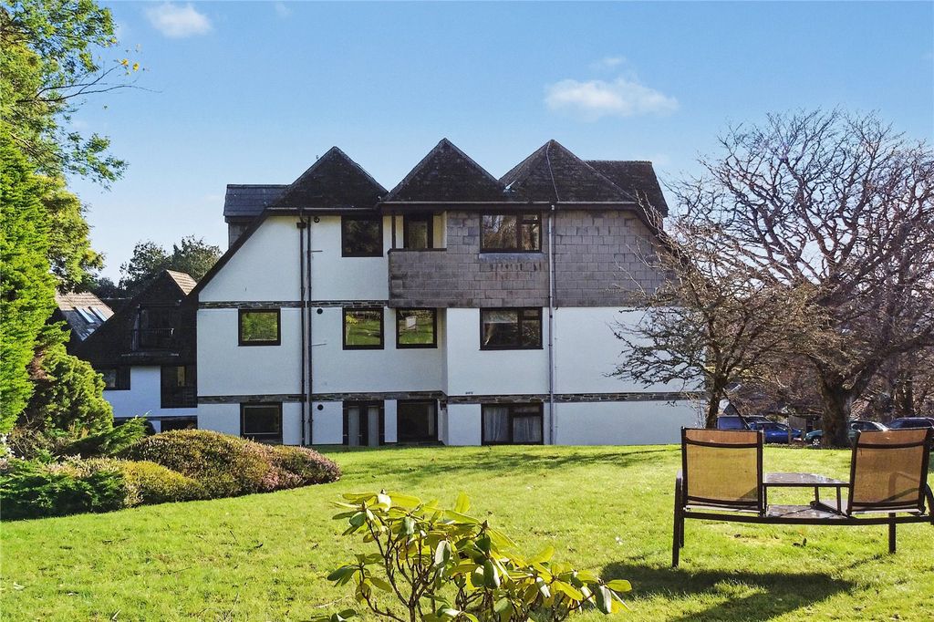 2 bed flat for saleThe Groves, Crescent Road, Ivybridge, Devon PL21