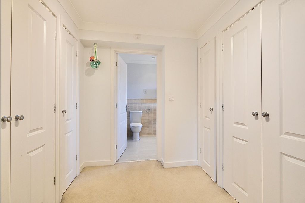Additional image 11 of 6 bed detached house for saleJarwood Walk, Godmanchester, Huntingdon PE29