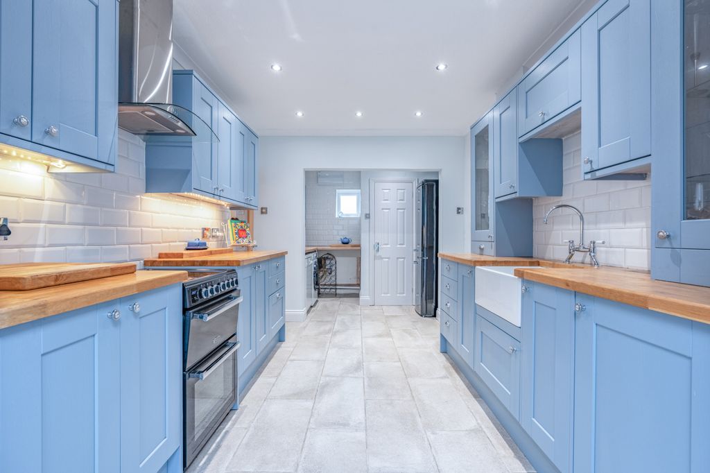 Additional image 4 of 3 bed detached house for saleCedar Crescent, Kidderminster DY11