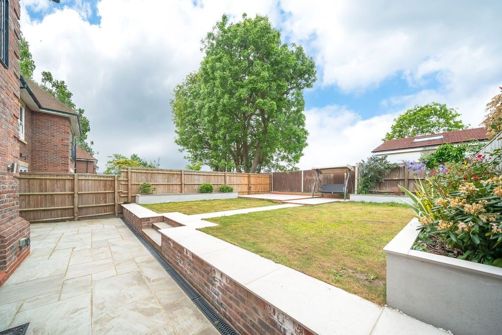 Additional image 26 of 6 bed detached house for saleNorthumberland Walk, Richings Park SL0