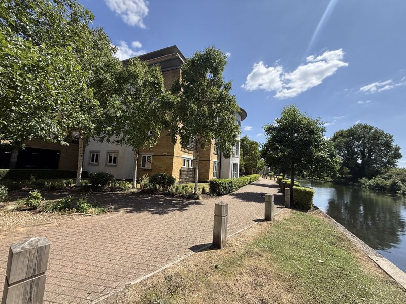 Additional image 19 of 2 bed flat for saleOvaltine Court, Ovaltine Drive, Kings Langley WD4