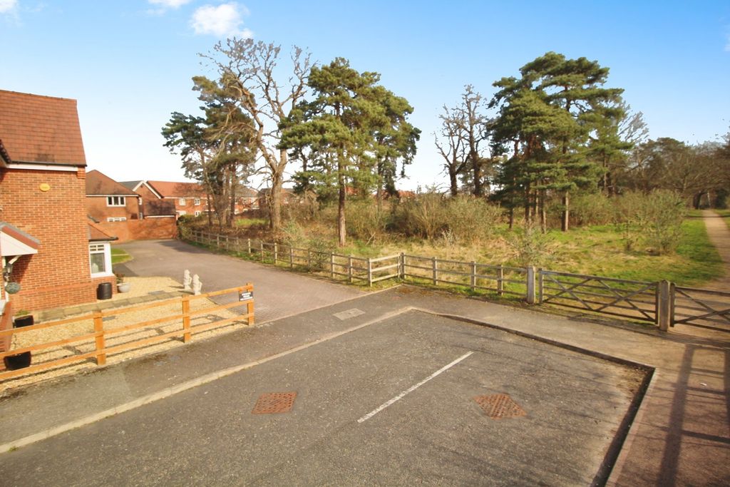 Additional image 19 of 5 bed detached house for saleCrosbie Grove, Silverwoods, Kidderminster DY11