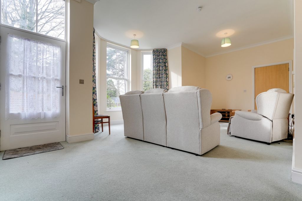 Additional image 3 of 2 bed flat for saleSandalwood Apartments, Comberton Road, Kidderminster DY10